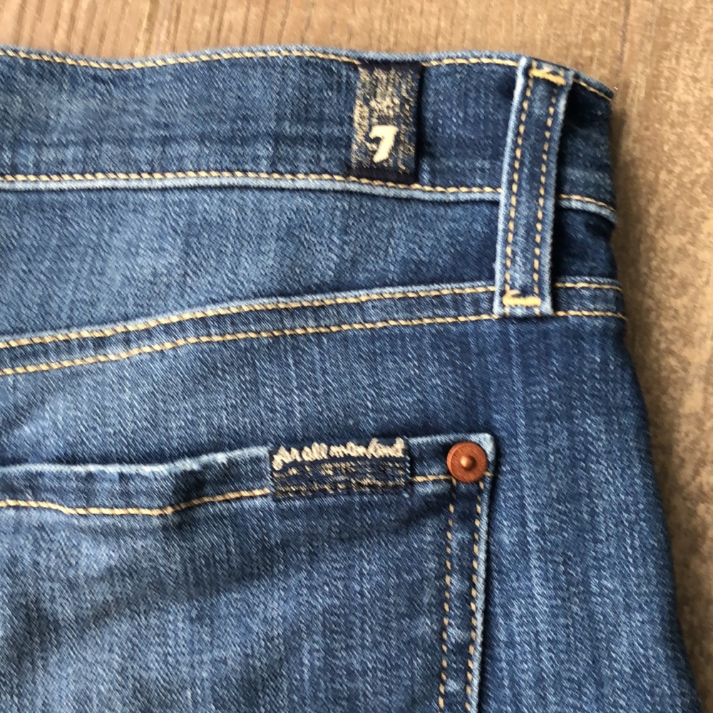 7 for all Mankind Denim Cuffed Shorts - Picture 6 of 6